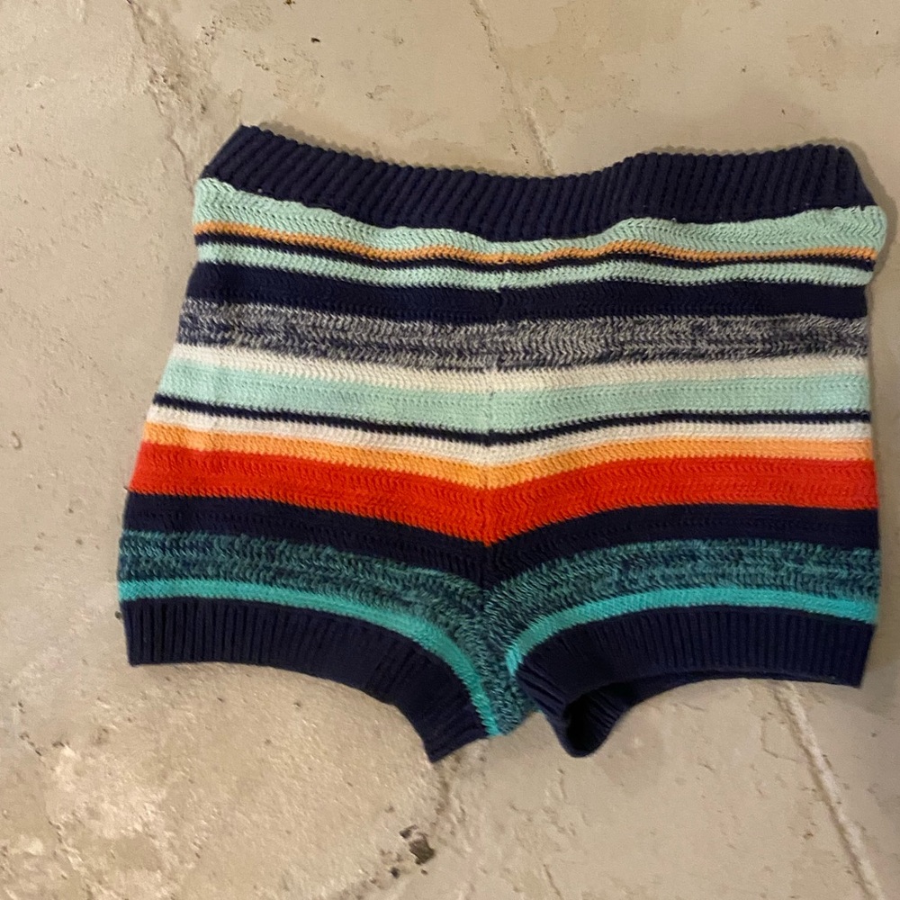 knit Aries shorts never worn NWT size small/xs